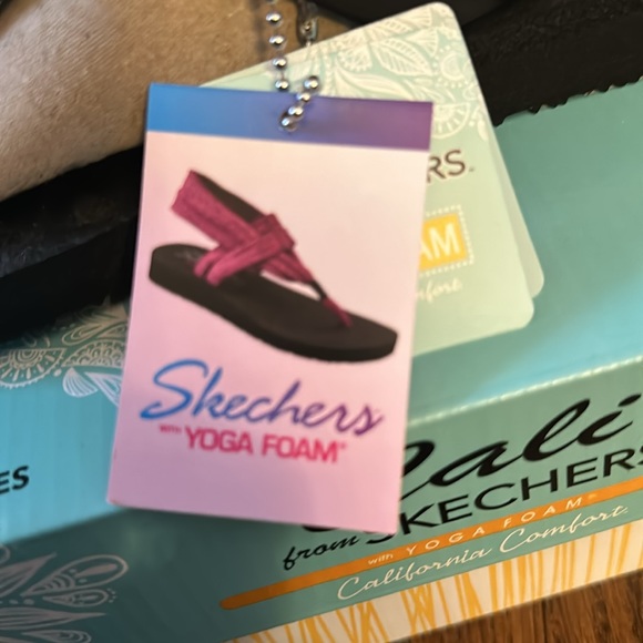 Sketchers thong sandals - Picture 5 of 6